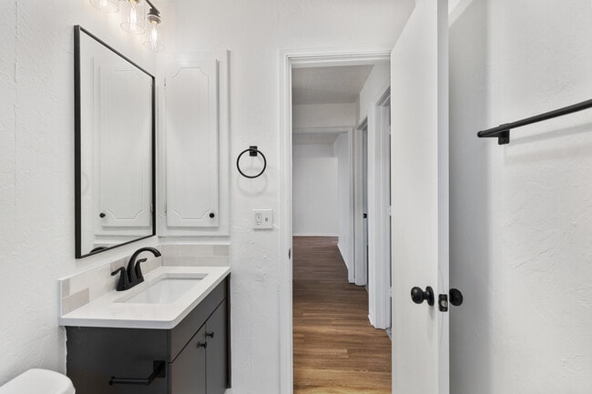 Building Photo - 753 NW 1st St