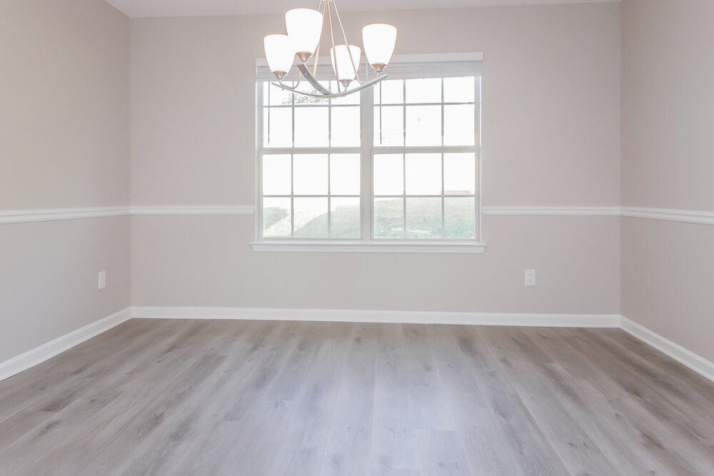 Building Photo - 1103 Village Oaks