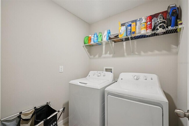 Building Photo - 14460 English Lavender Dr