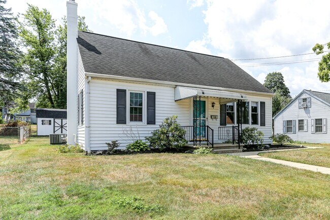 Building Photo - 336 Snyder Ave
