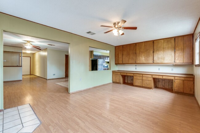 Building Photo - BEAUTIFUL 3-BEDROOM HOME IN LAKEWOOD SHADOW, NEW BRAUNFELS