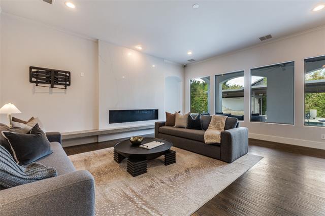Building Photo - 8647 Wingate Dr