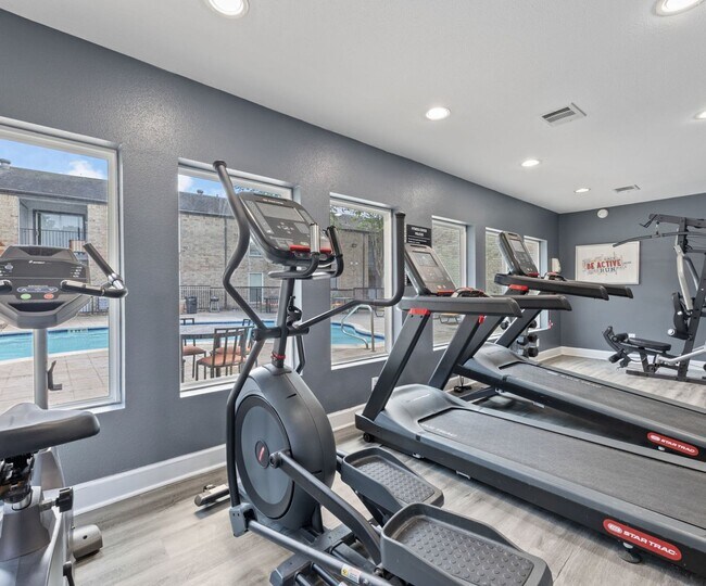 Building Photo - 2-Bed with 1 Month Free + Waived Fees!