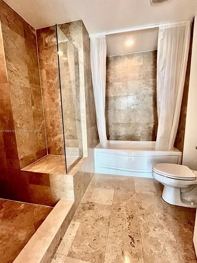 Building Photo - 300 S Biscayne Blvd