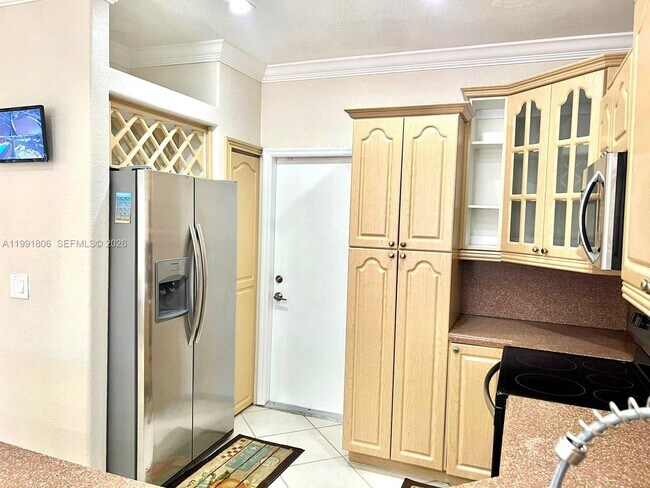 Building Photo - 8899 NW 176th Ln