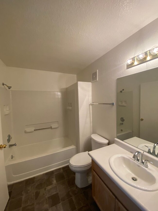 Building Photo - Cozy 3 Bedroom Summerlin Townhome for Rent!