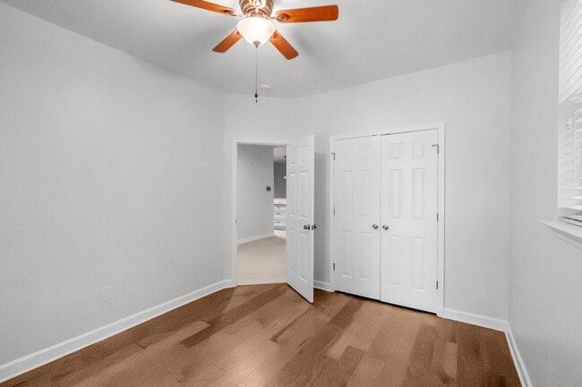 Building Photo - Waterfront Living at Its Finest - Beautifully Remodeled 3BR/2BA, 1st Floor, End Unit Condo on Lak...