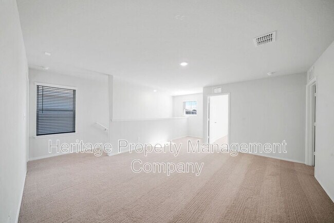 Building Photo - 13721 Crossbow Rdg