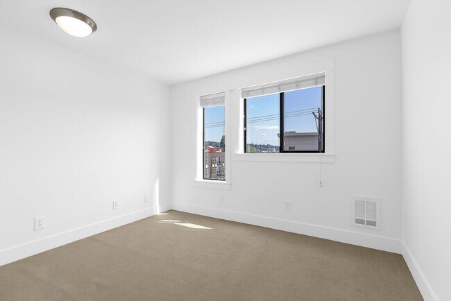 Building Photo - Wallingford one-bedroom one bath, includes...