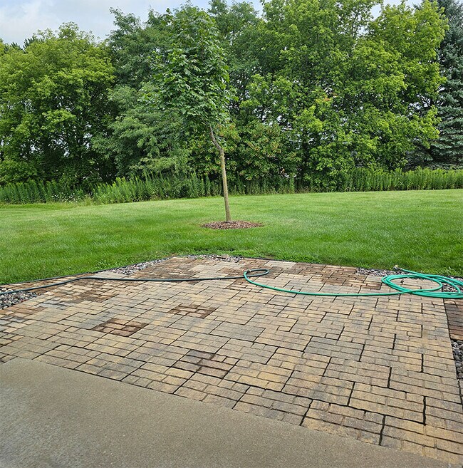 Building Photo - 284 Minz Park Cir