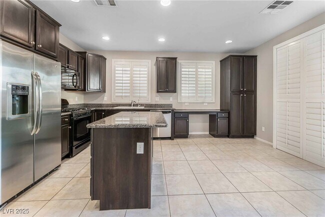 Building Photo - 11371 Merado Peak Dr