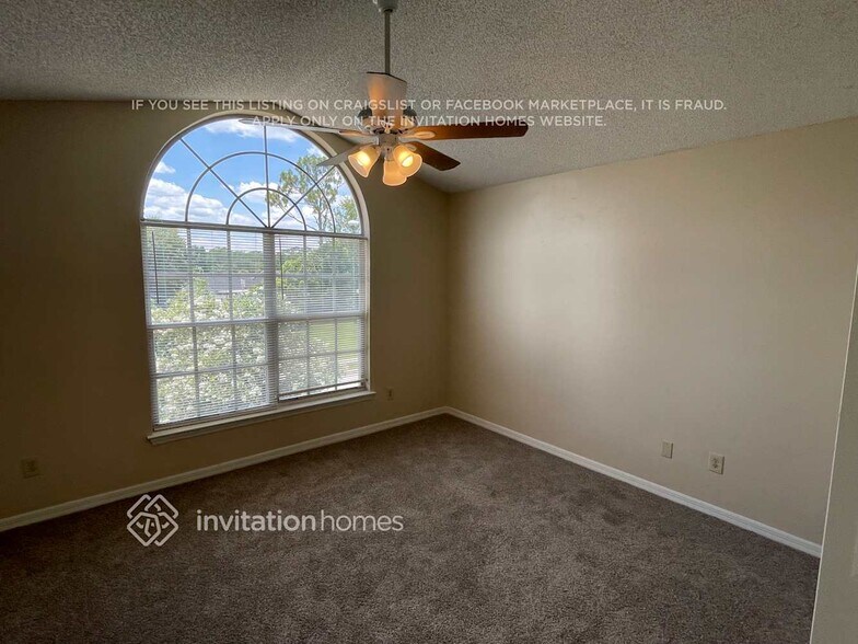 Building Photo - 1440 Oberlin Terrace