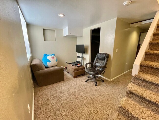 Building Photo - 1729 11th Ave