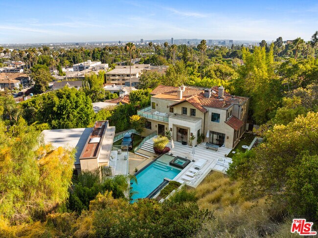 Building Photo - 7801 Hillside Ave