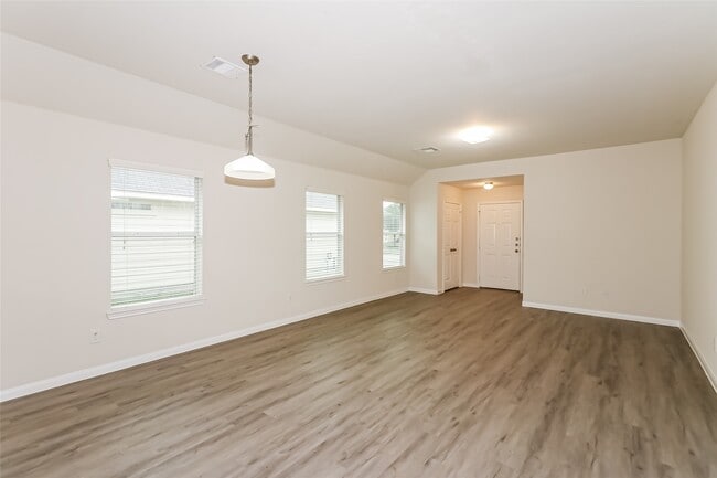 Building Photo - 5451 Latta Plantation Dr