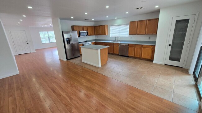 Building Photo - 15537 W Gelding Dr