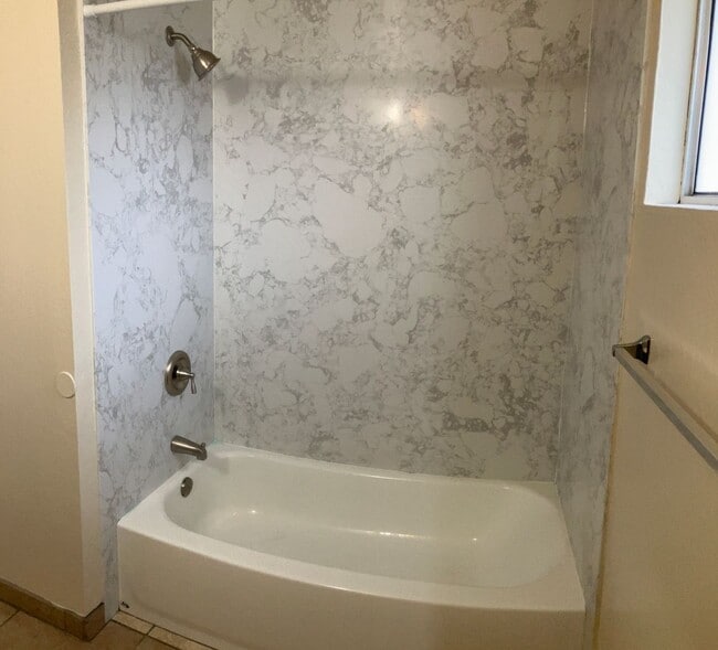 Building Photo - plumeria2509 - 7/50/0 - R