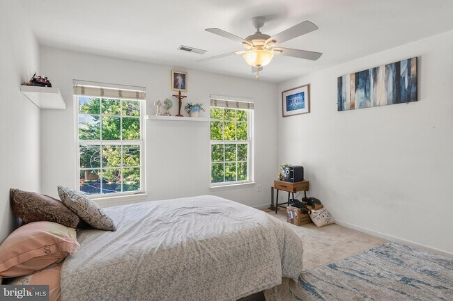 Building Photo - 9097 Phillip Dorsey Way
