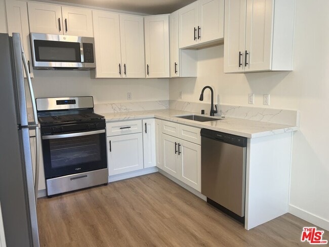Building Photo - 1411 Innes Pl