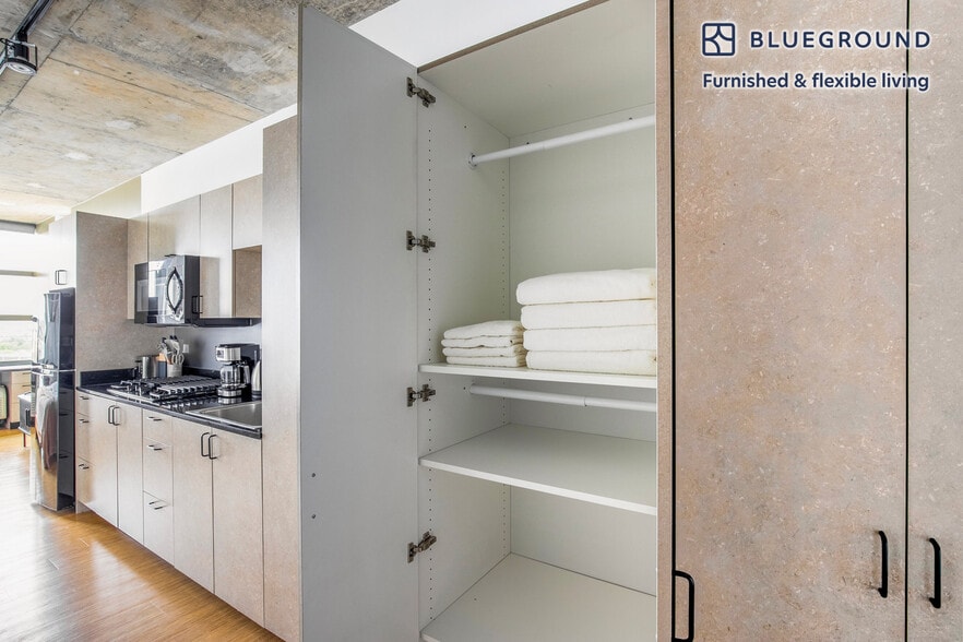 Building Photo - 1515 N Fremont St