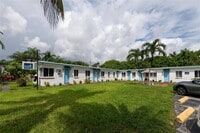 Building Photo - 709 NE 2nd Ct