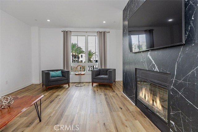 Building Photo - 407 Caruso Ave