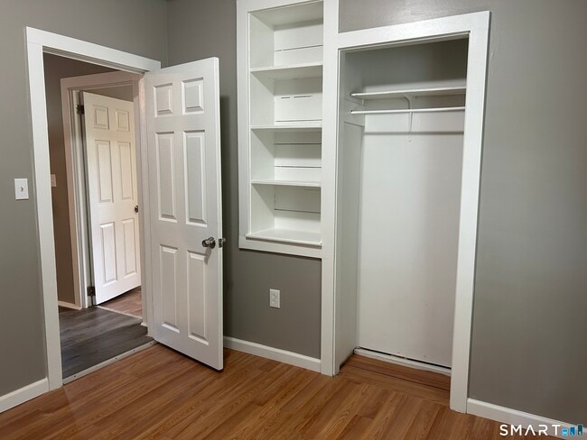 Building Photo - 58 Smith Ave