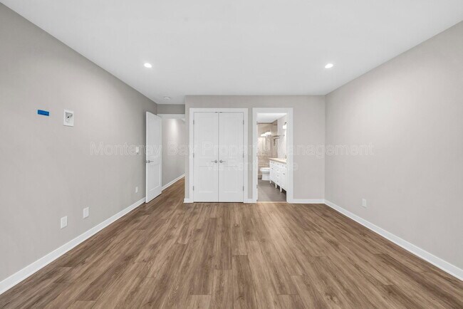 Building Photo - 250 Forest Ridge Rd