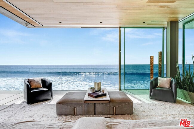 Building Photo - 24300 Malibu Rd