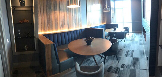 Building Photo - 13154 Ballantyne Corporate Pl