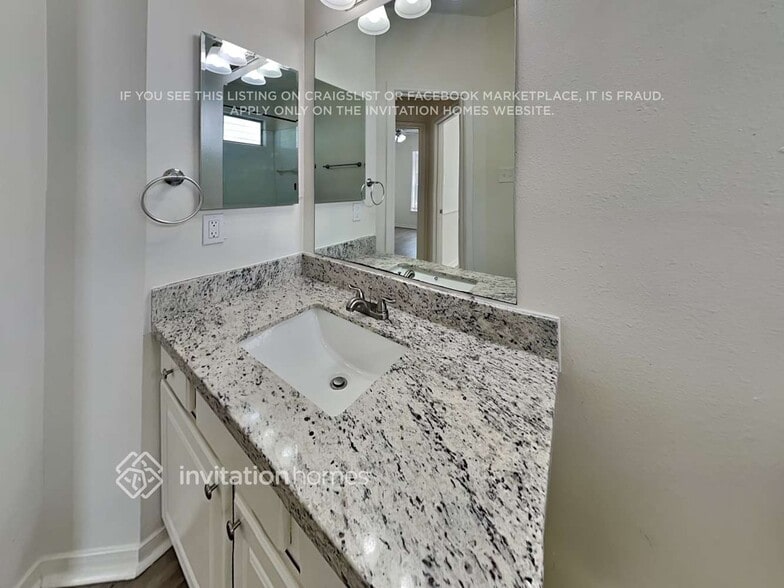 Building Photo - 22826 Tara Way Dr