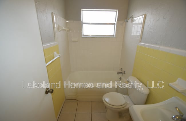 Building Photo - 1034 Berkley Rd