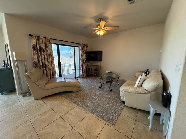 Building Photo - SHORT TERM FULLY FURNISHED 3BD/3BA TOWNHOUSE