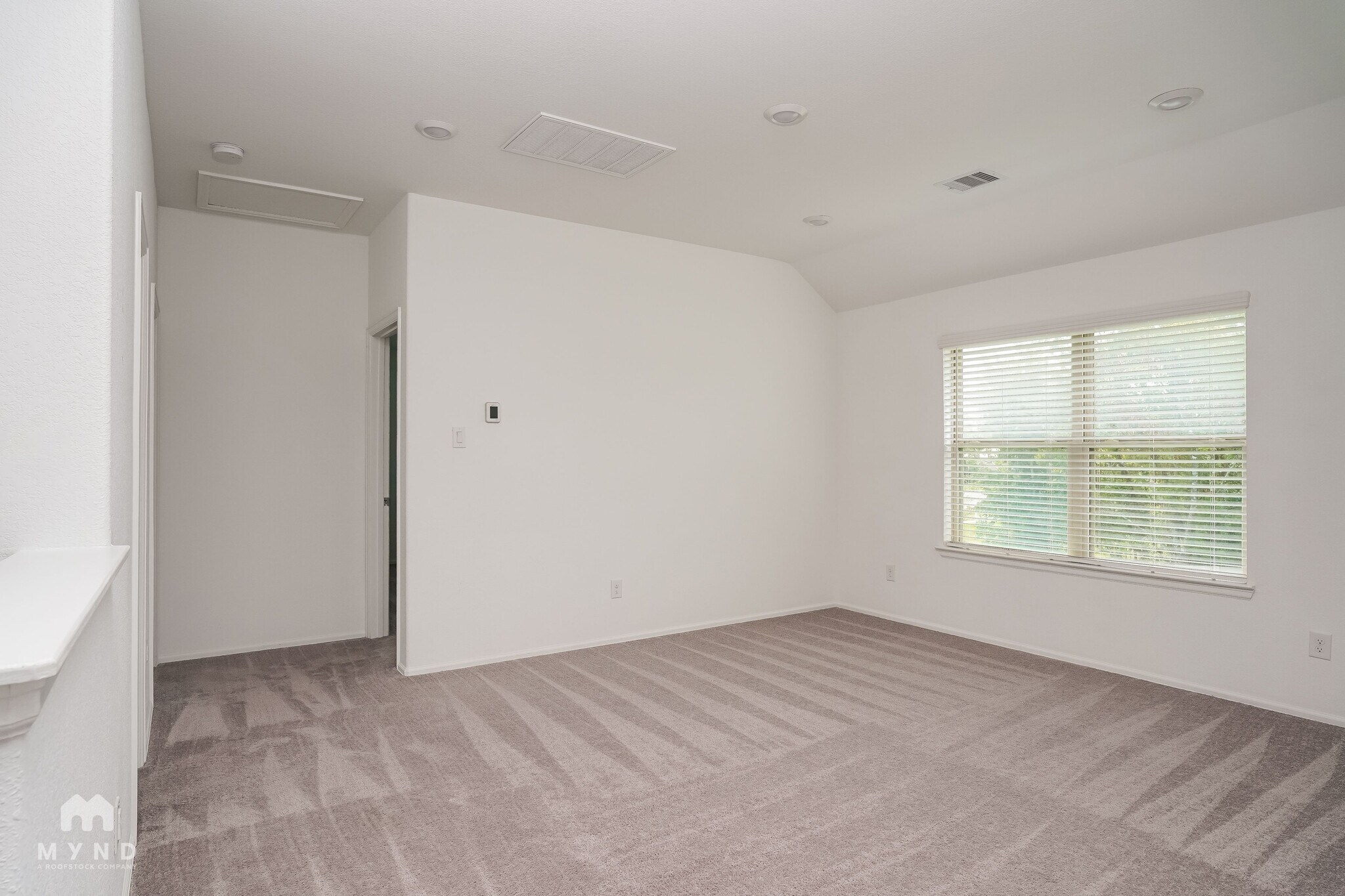 Building Photo - 3031 Newcastle Crst Ln