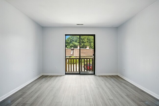 Building Photo - 629 Ocean Lakes Dr
