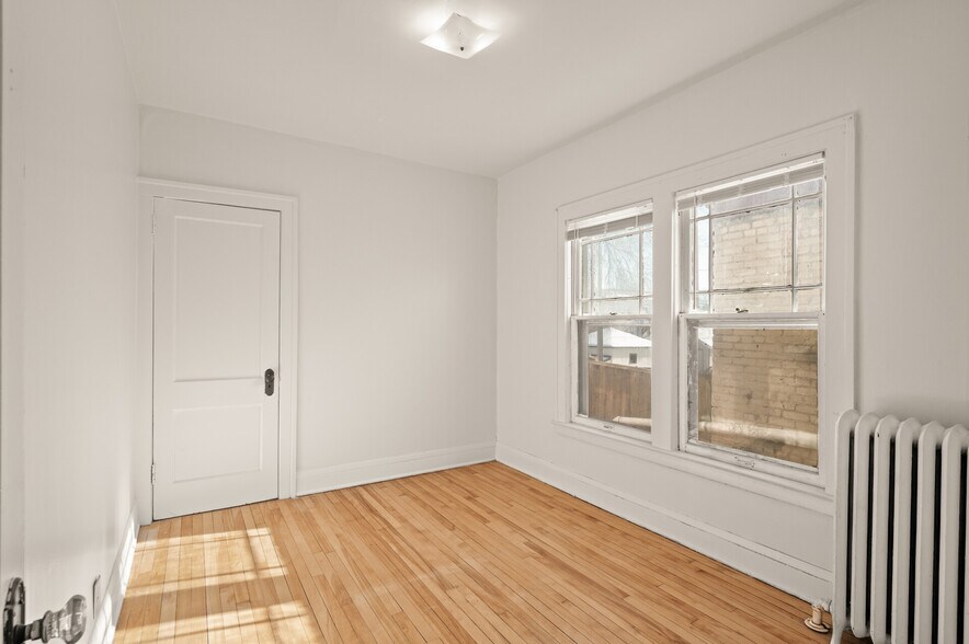 Building Photo - 3535 Lyndale Ave S