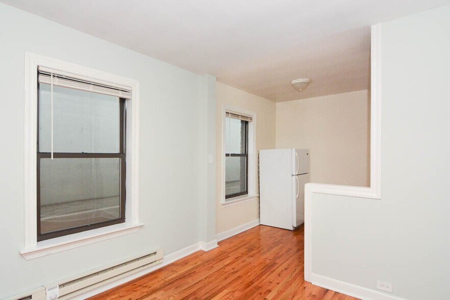 Building Photo - 1314 N Dearborn St
