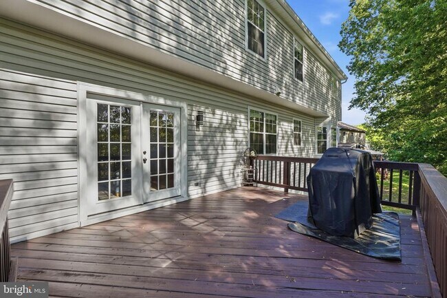 Building Photo - 34 Westhampton Ct