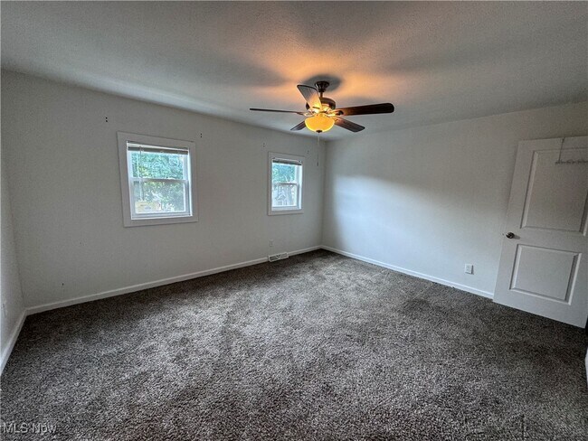 Building Photo - 3820 John Ave