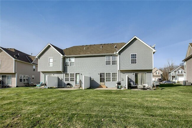 Building Photo - 2157 SW Rambling Vine Rd