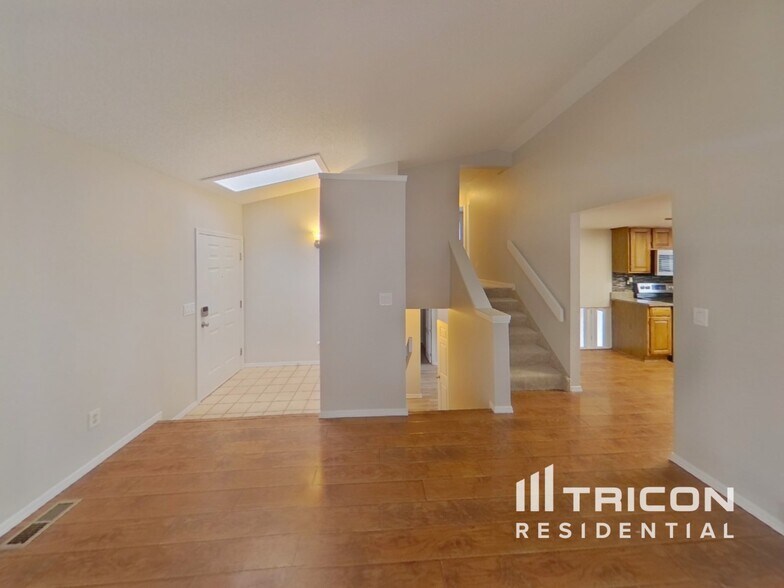 Building Photo - 6445 Fall River Dr