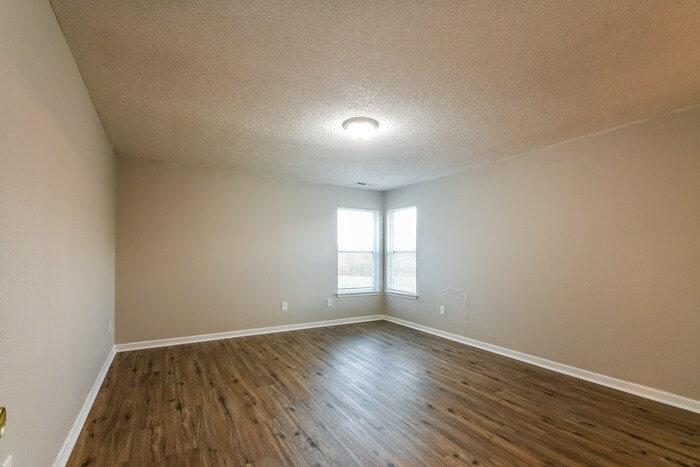 Building Photo - 10823 Sterling Apple Dr