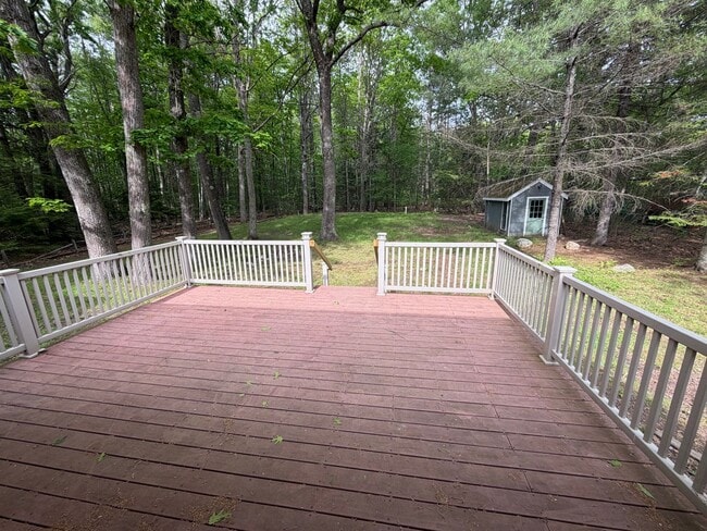 Building Photo - 3BD/1BA Single Family Home in Westbrook - Available Now