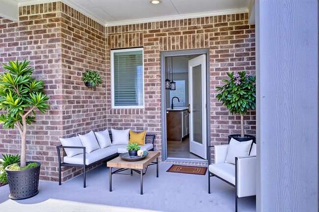 Building Photo - 7643 Meadow Mouse Ln