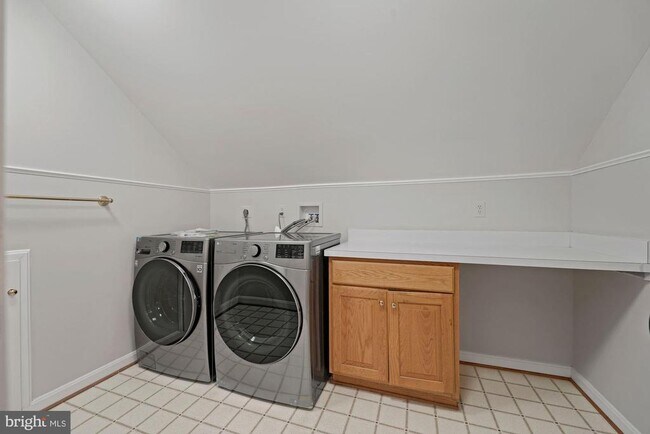 Building Photo - 5108 Warren Pl NW