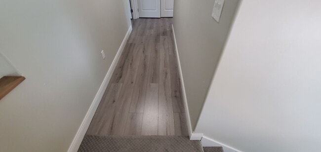 Building Photo - Extraordinary Townhome in Carbondale's South West