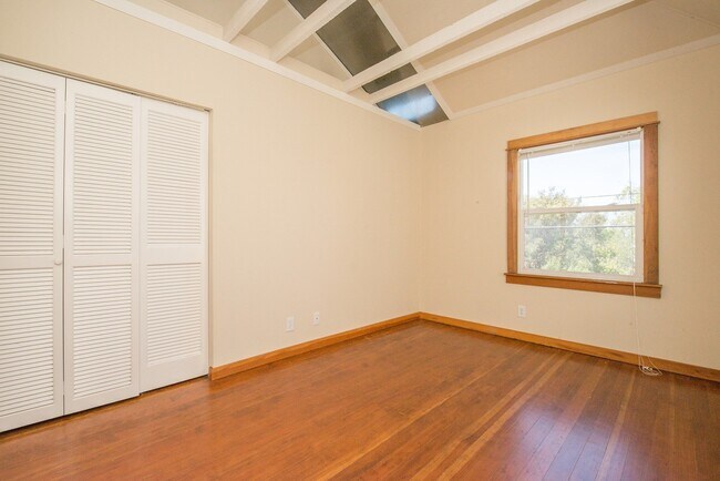 Building Photo - 1425 Walnut St