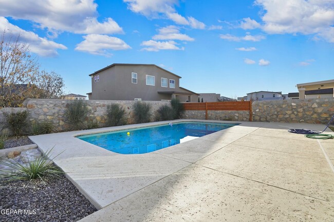 Building Photo - 952 Pecos River Dr