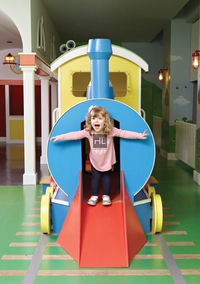 Building Photo - West 38th Street