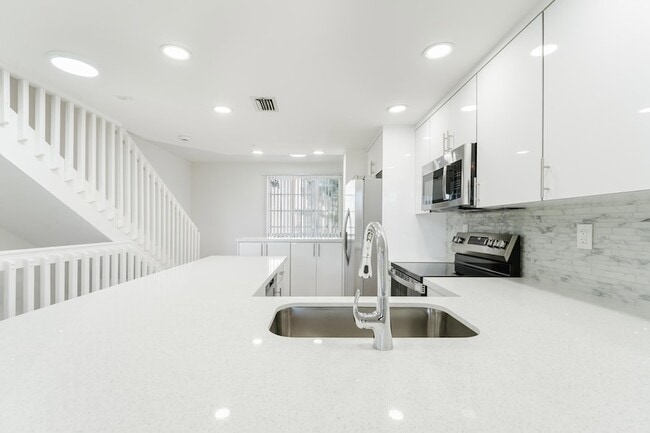 Building Photo - 20889 St Andrews Blvd